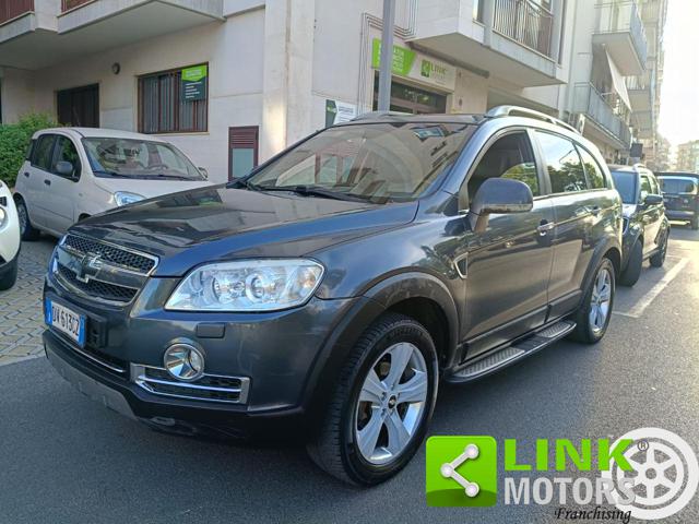 Chevrolet Captiva 2.0 VCDi LTX, del 2009, 268.000 km, in vendita a Putignano (BA)
