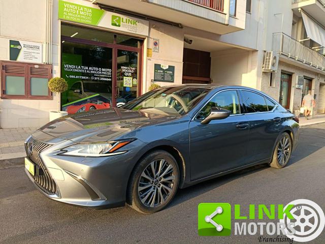 Lexus ES 300 Hybrid Luxury - GPL INSTALLATO A NOV. 2024, del 2019, 147.000 km, in vendita a Putignano (BA)