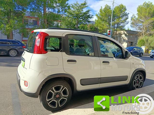 Fiat Panda 1.0 FireFly S&S Hybrid City Life - foto 4 di 4