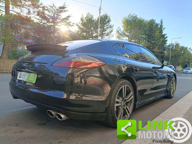 Porsche Panamera 4.8 4S - foto 4 di 4