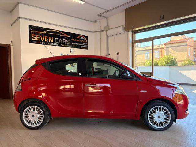 Lancia Ypsilon 1.2 69 CV 5 porte GPL Ecochic Gold - foto 3 di 4