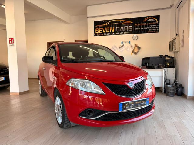 Lancia Ypsilon 1.2 69 CV 5 porte GPL Ecochic Gold - foto 2 di 4