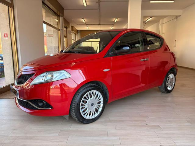 Lancia Ypsilon 1.2 69 CV 5 porte GPL Ecochic Gold - foto 4 di 4