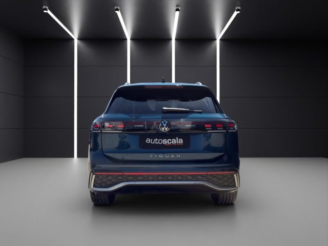 Volkswagen Tiguan 2.0 TDI 150 CV DSG R-Line - foto 4 di 4