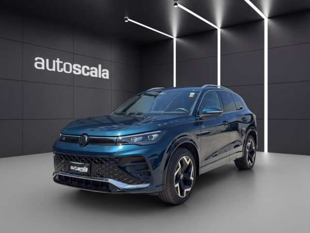 Volkswagen Tiguan 2.0 TDI 150 CV DSG R-Line usato a SAN NICOLA LA STRADA