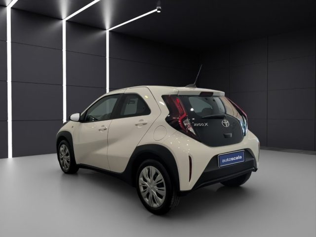 Toyota Aygo X 1.0 VVT-i 72 CV 5 porte Active - foto 3 di 4