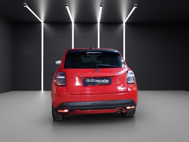 Fiat 600 Hybrid 100 CV DCT MHEV La Prima - foto 4 di 4