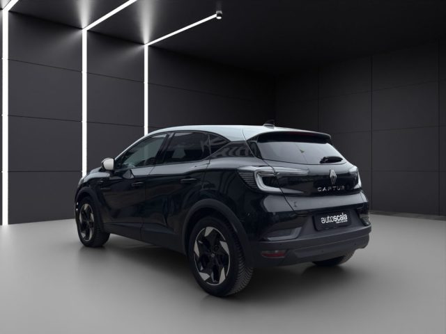 Renault Captur TCe 90 CV Techno - foto 3 di 4