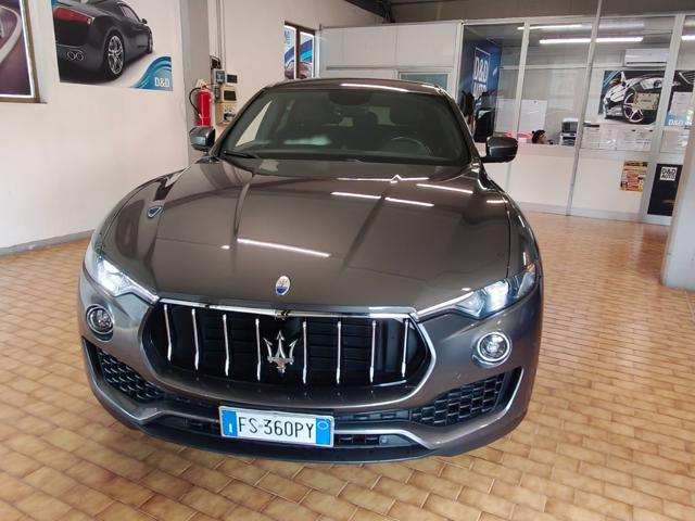 Maserati Levante V6 Diesel AWD, EURO 6/C, PELLE, PALETTE VOLANTE - foto 3 di 4