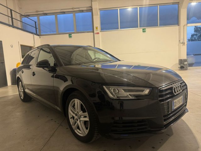 Audi A4 Avant 40 TDI quattro S tronic Sport - foto 2 di 4