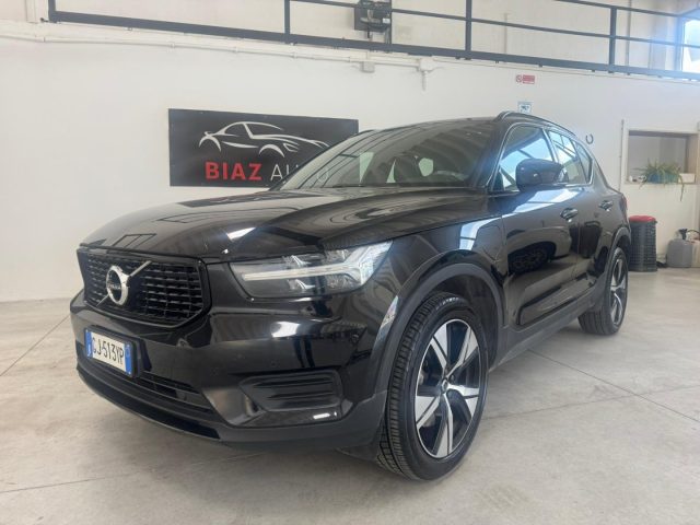 Volvo XC40 T5 Recharge Plug-in Hybrid R-design usato a SPILIMBERGO
