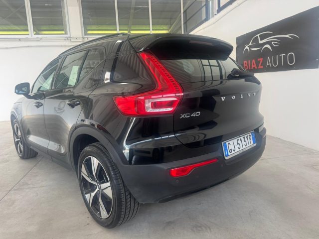 Volvo XC40 T5 Recharge Plug-in Hybrid R-design - foto 4 di 4