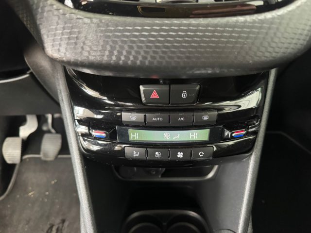 Peugeot 208 1� serie PureTech Turbo 110 S&S 5 porte Allure usato a SPILIMBERGO