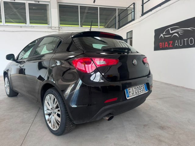 Alfa Romeo Giulietta 1.4 Turbo 120 CV Super - foto 4 di 4