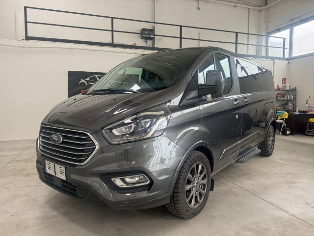 Ford Tourneo Custom 320 2.0 EcoBlue 150CV PC Titanium 8 POSTI usato a SPILIMBERGO