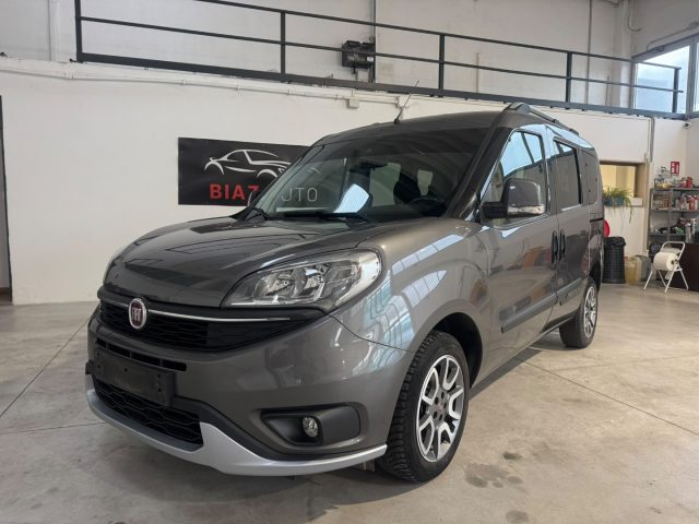 Fiat Doblo Doblò 1.6 MJT 16V 120CV Trekking 7 POSTI, del 2018, 86.000 km, in vendita a Spilimbergo (PN)