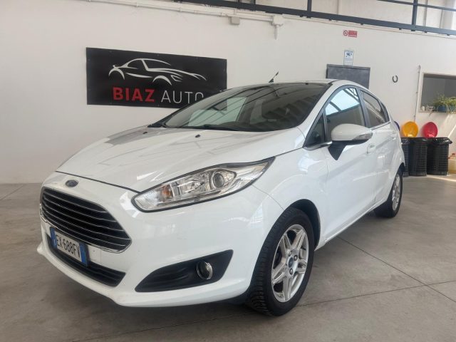 Ford Fiesta 1.0 EcoBoost 100CV 5 porte Titanium - foto 2 di 4