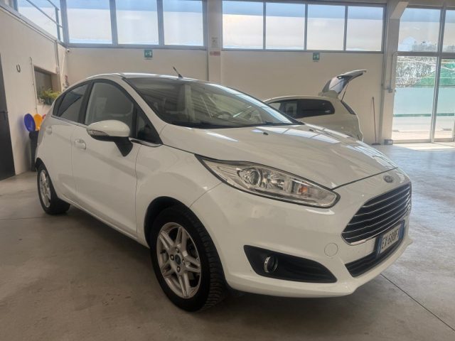 Ford Fiesta 1.0 EcoBoost 100CV 5 porte Titanium - foto 3 di 4