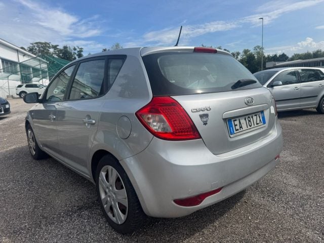 Kia cee'd 1.6 CRDi VGT 90CV 5p. LX - foto 3 di 4