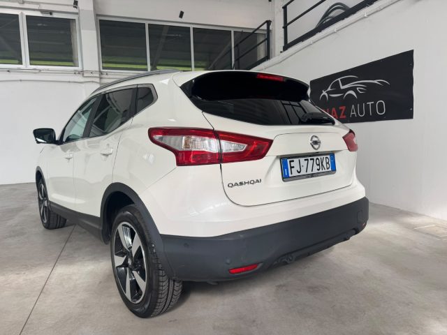 Nissan Qashqai 1.6 dCi X-Tronic 2WD Tekna+ TETTO PANORAMA - foto 3 di 4