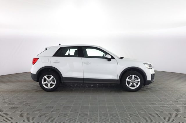 Audi Q2 Q2 30 TDI S tronic Business - foto 3 di 4