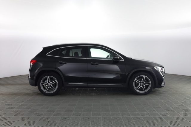 Mercedes-Benz CLA sse GLA GLA 180 d Automatic Premium - foto 3 di 4