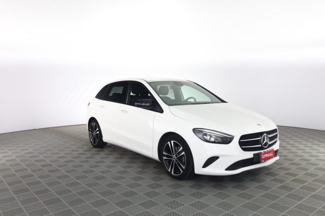 Mercedes-Benz CLA sse B B 200 d Sport Plus - foto 2 di 4