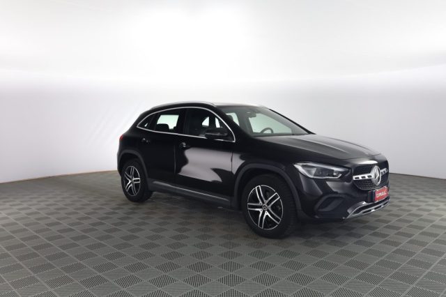 Mercedes-Benz CLA sse GLA GLA 200 d Automatic 4MATIC SPORT PLUS - foto 2 di 4