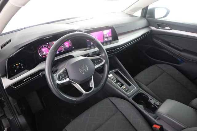 Volkswagen Golf Golf 1.0 eTSI EVO DSG Life usato a ROMA