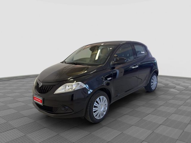 Lancia Ypsilon Ypsilon 1.0 FireFly 5 porte S&S Hybrid Silver usato a ROMA