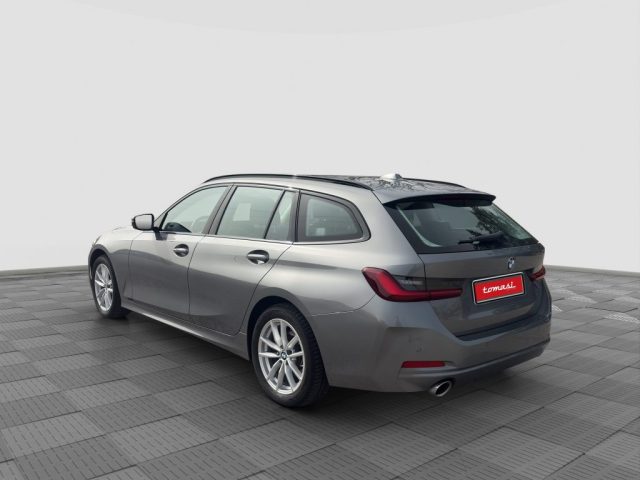 BMW 320 Serie 3 (G20/G21) d 48V xDrive Touring - foto 3 di 4
