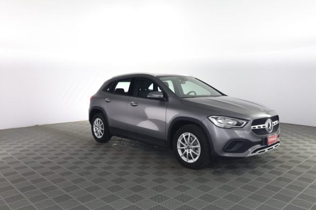 Mercedes-Benz CLA sse GLA GLA 200 d Automatic BUSINESS - foto 2 di 4