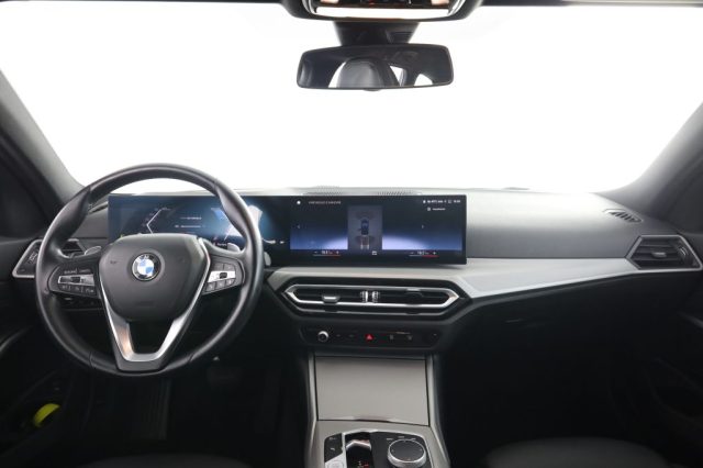 BMW 320 Serie 3 (G20/G21) d 48V xDrive Touring - foto 4 di 4