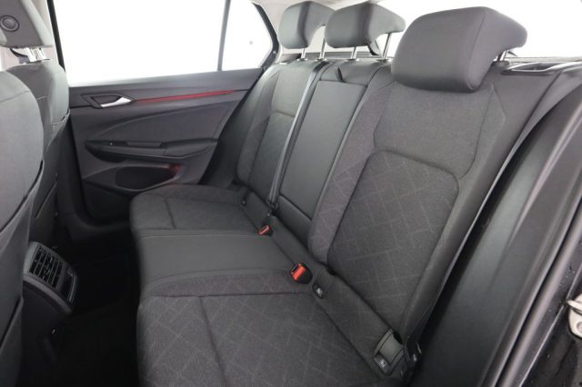 Volkswagen Golf Golf 1.0 eTSI EVO DSG Life - foto 3 di 4