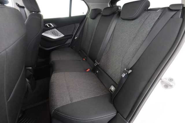 BMW 120 Serie 1 (F70) 48V MSport Design - foto 3 di 4