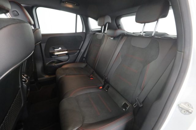 Mercedes-Benz CLA sse GLA GLA 180 d Automatic Premium - foto 3 di 4