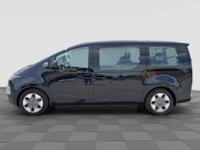 Hyundai STARIA Staria 2.2 AT AWD 9 posti Wagon - foto 2 di 4