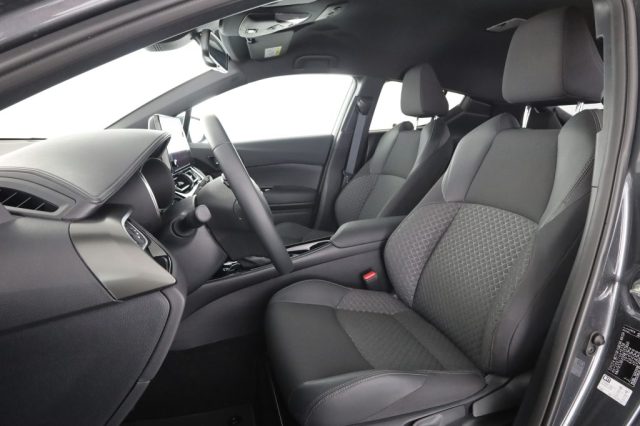 Toyota C-HR C-HR 2.0 Hybrid E-CVT Morebusiness - foto 2 di 4