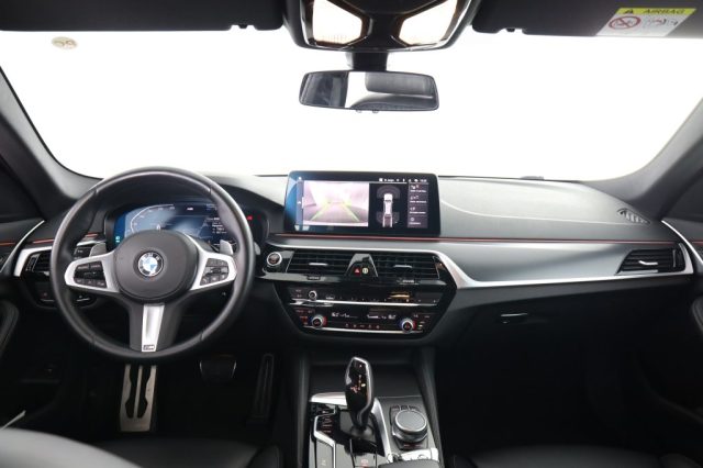 BMW 520 Serie 5 d 48V Touring Msport - foto 4 di 4