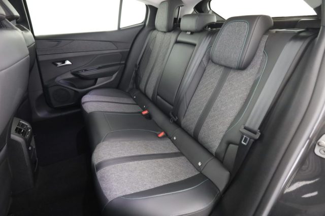 Peugeot 408 408 PureTech 130 S&S EAT8 Allure Pack - foto 3 di 4