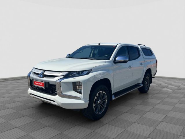 Mitsubishi L200 L200 2.3 D Double Cab 4x4 Super Select Intense usato a ROMA
