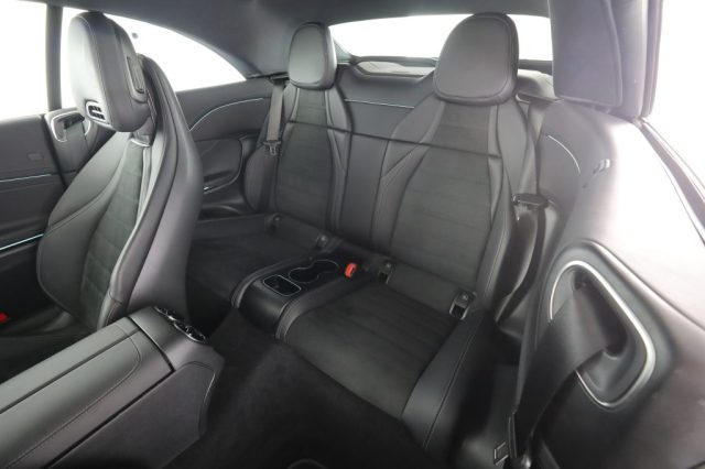 Mercedes-Benz CLE Cabrio (A236) CLE 200 Cabrio AMG Line Premium - foto 3 di 4