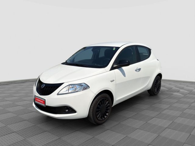 Lancia Ypsilon Ypsilon 1.0 FireFly 5 porte S&S Hybrid Silver usato a ROMA