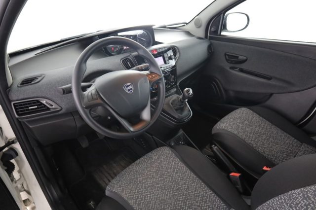 Lancia Ypsilon Ypsilon 1.0 FireFly 5 porte S&S Hybrid Silver usato a ROMA