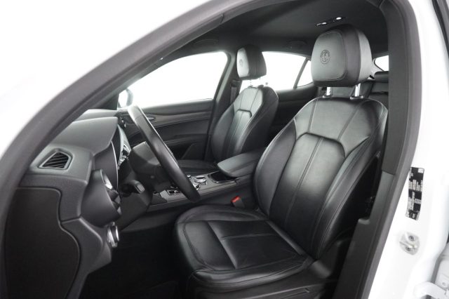 Alfa Romeo Stelvio Stelvio 2.2 Turbodiesel 210 CV AT8 Q4 Ti - foto 2 di 4