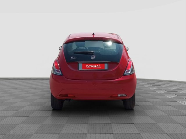Lancia Ypsilon Ypsilon 1.2 69 CV 5 porte Silver - foto 4 di 4