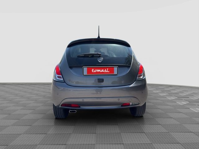 Lancia Ypsilon Ypsilon 1.0 FireFly 5 porte S&S Hybrid Oro - foto 4 di 4