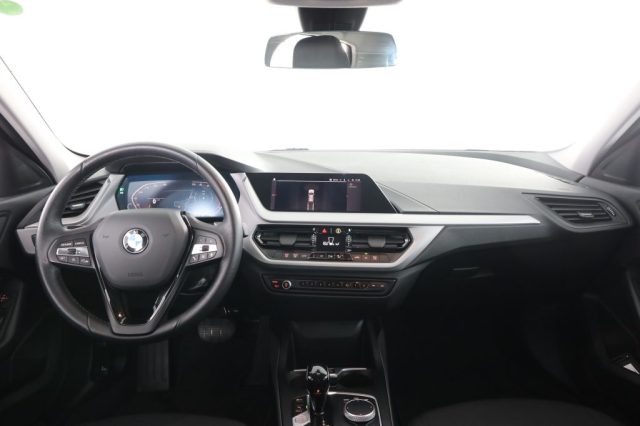 BMW 116 Serie 1 d BUSINESS ADVANTAGE - foto 4 di 4