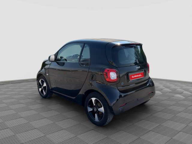 smart forTwo fortwo EQ passion - foto 3 di 4