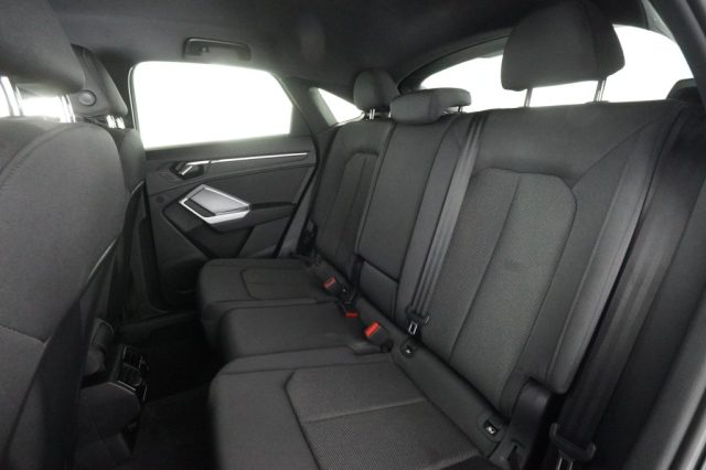 Audi Q3 Q3 SPB 35 TDI S tronic Identity Black - foto 3 di 4
